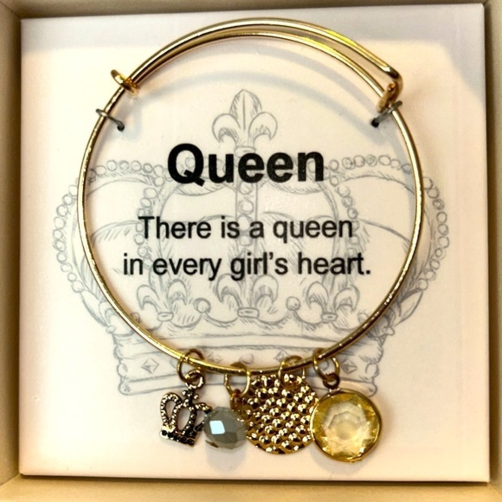 Queen Charming Gold Bracelet with Crown Charms